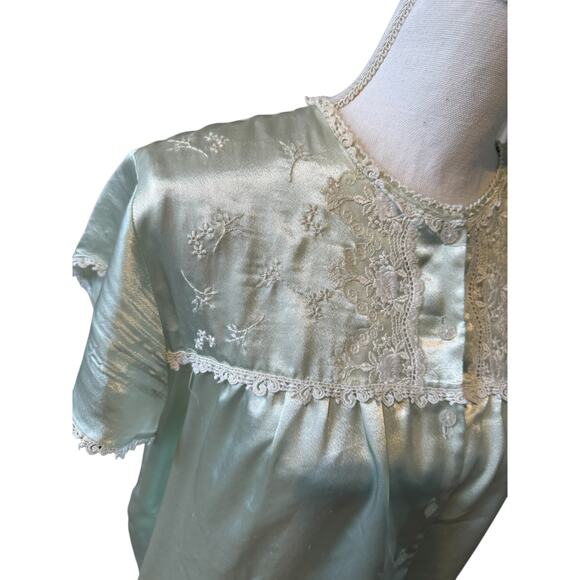 Vintage Oscar de la Renta Lace Trim Modest nightgown Celery Green - Picture 3 of 7